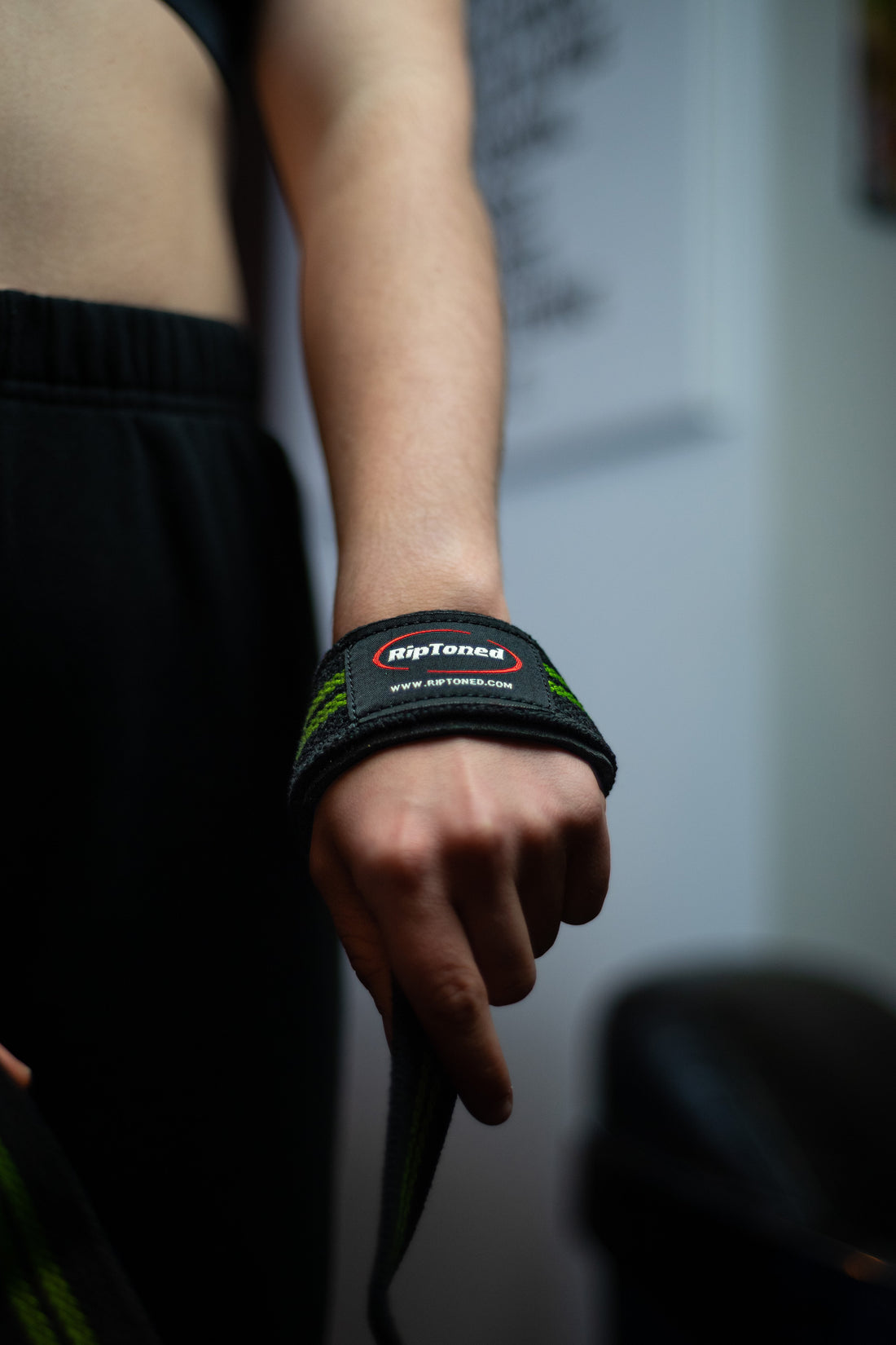 15 Pound Medicine Ball: Complete Workout Guide - Rip Toned