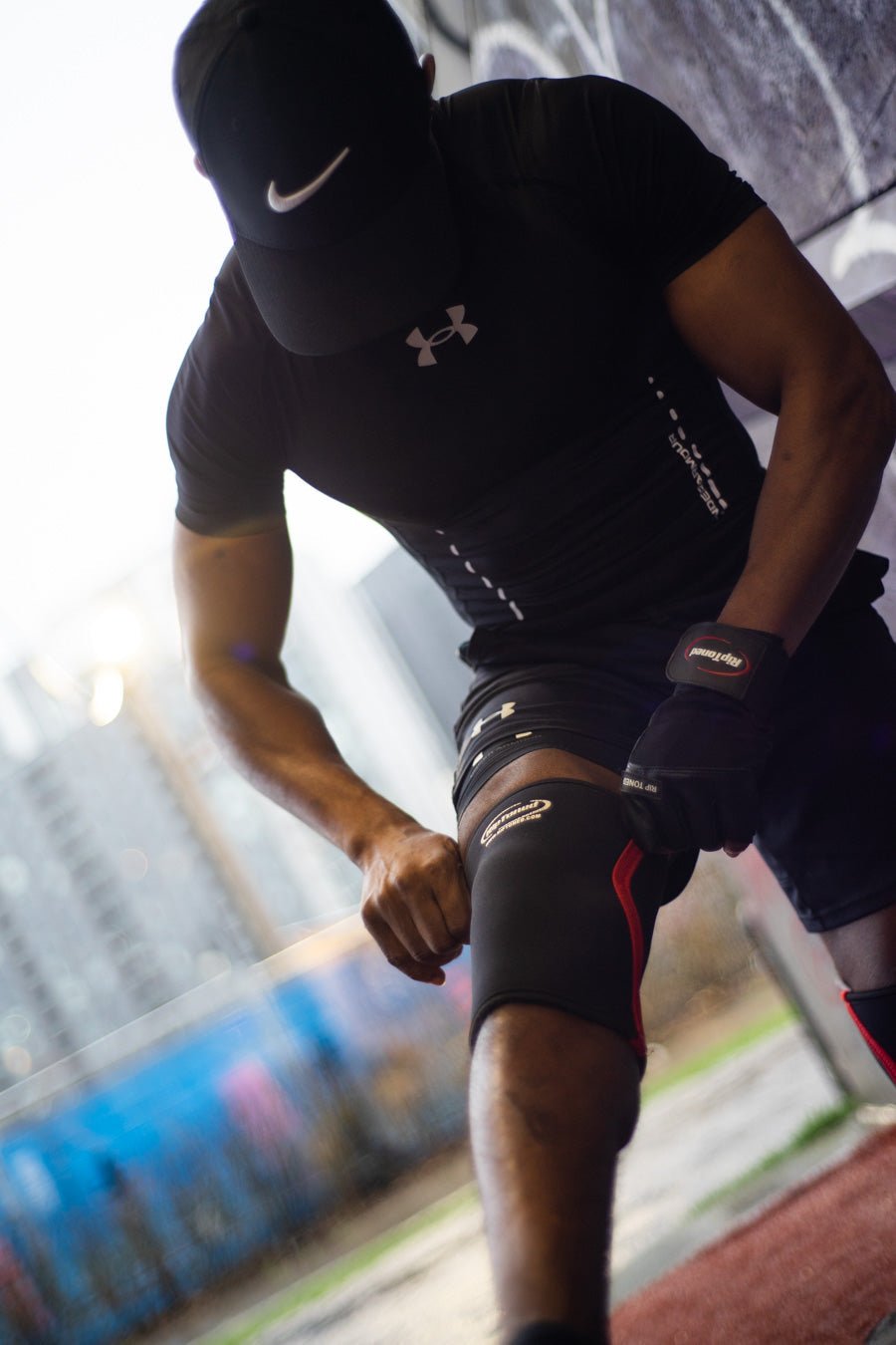 Beginner's Guide to Using Wrist Wraps for Squats - Rip Toned