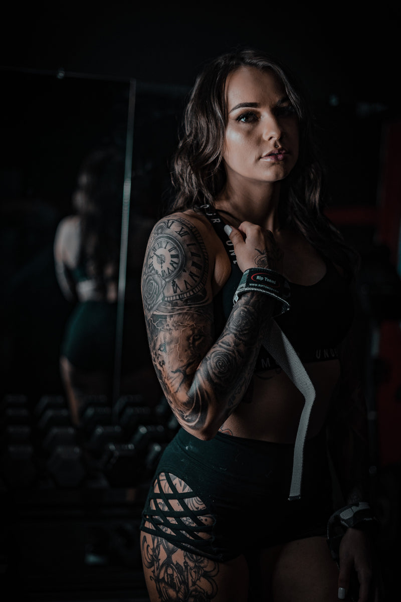 Knee Compression Sleeve: Straight-Talk Guide for Lifters - Rip Toned