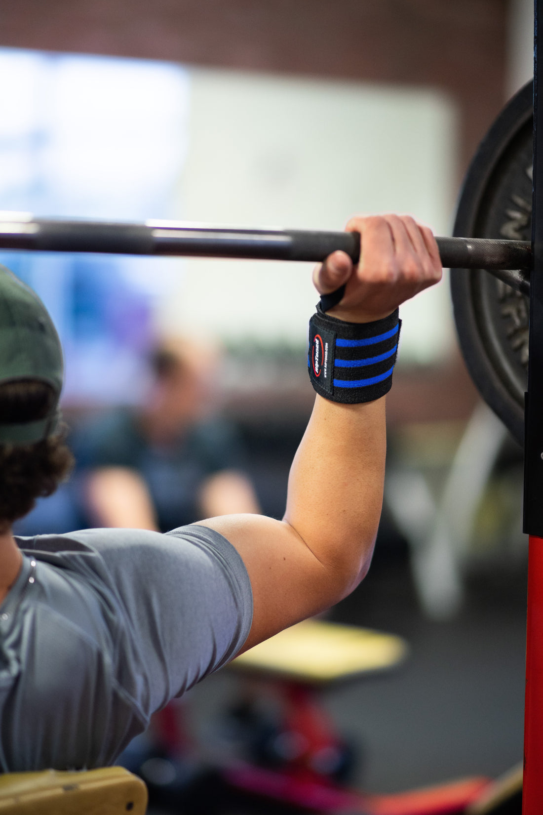 Top Rated Wrist Supports for Bodybuilding Guide - Rip Toned